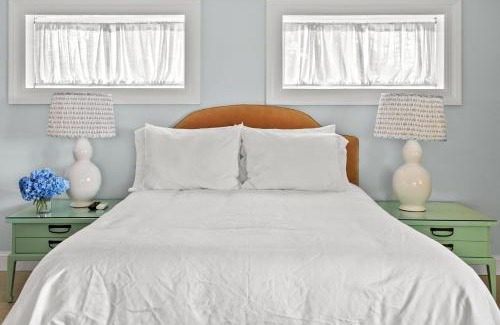 Temperanceville House | Hosta Cottage - Beautiful, Waterfront, Luxury
