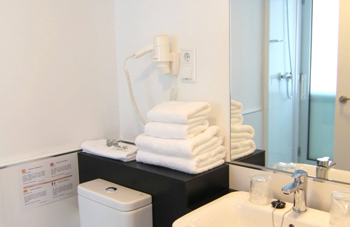 La Nova Esquerra de l'Eixample House | Hostal Aslyp 114