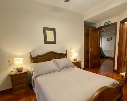 Estella House | Hostal Cristina
