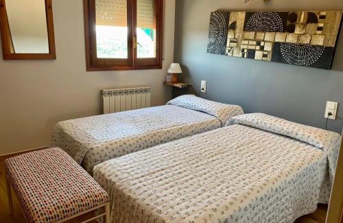 Benabarre House | Hostal Delgado