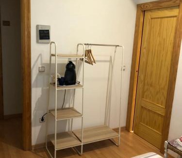 Abena House | Hostal Escartín