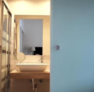 Torrenova House | Hostal Jakiton