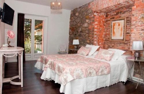 Santander House | Hostal Jardin Secreto