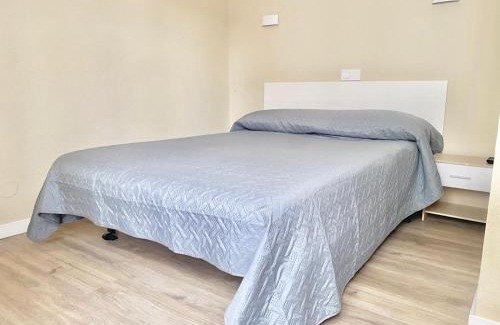 Saron House | Hostal La Sierra Cabárceno