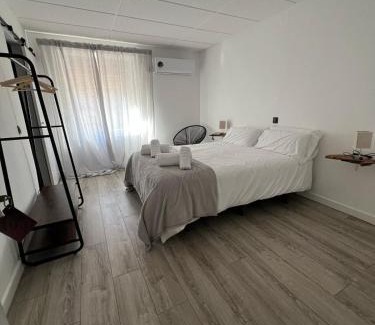 El Barraco House | Hostal Las Cruceras