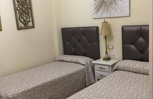 Conil de la Frontera City Center Hostel | Hostal Lojo
