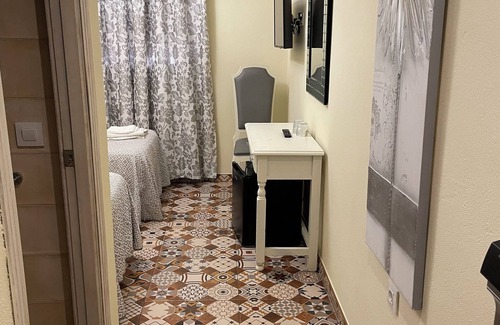 Conil de la Frontera City Center Hostel | Hostal Lojo
