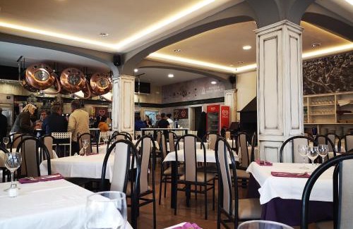 Baza House | Hostal Los Hermanos