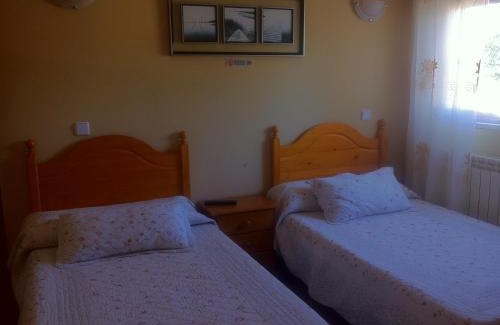 Buitrago del Lozoya House | Hostal Madrid Paris