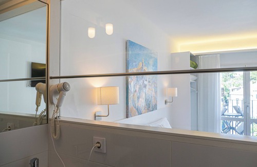 Cadaques Hostel | Hostal Marina Cadaqués