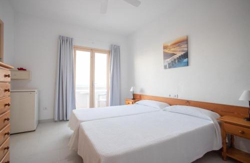Es Pujols House | Hostal Mayans
