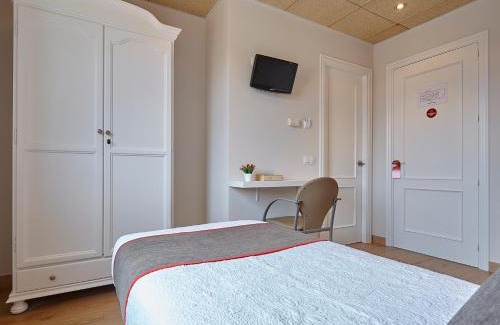Cervera Hotel | Hostal Nobadis