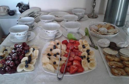 San Fernando House | Hostal Renoir