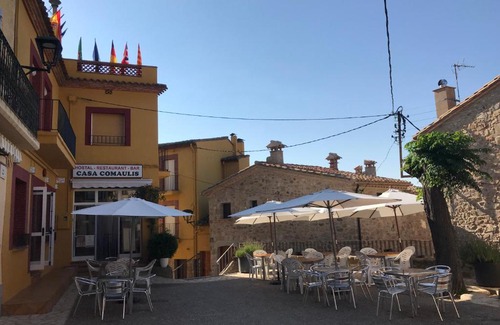 La Vajol House | Hostal Restaurant Casa Comaulis