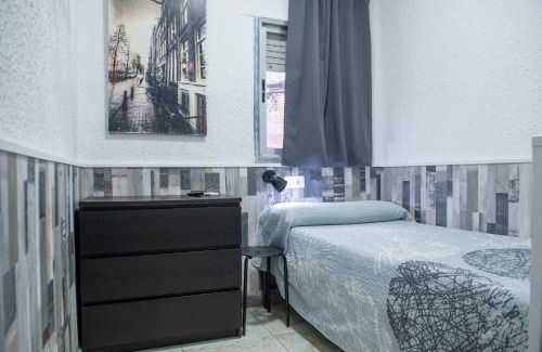 Terrassa House | Hostal Restaurante Avenida de Madrid