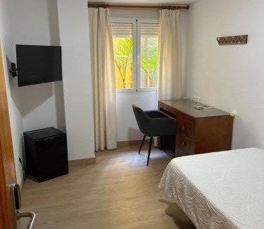 Villaricos House | Hostal - Restaurante Playa Azul