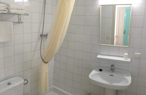 Roses Town Center House | Hostal Rom