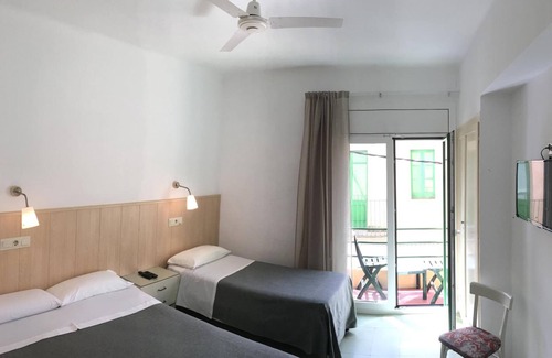 Roses Town Center House | Hostal Rom