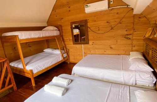Puerto Lopez House | Hostal Tortuga Dorada