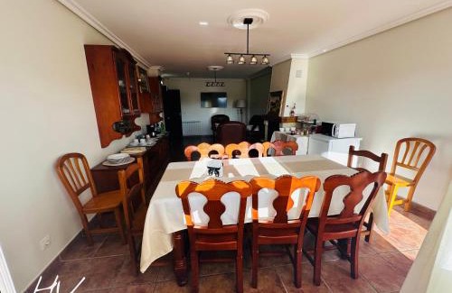 Valderas Hotel | Hostal Valderas