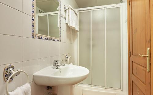 Chisagues House | Hostal Vidaller