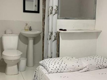 Yumbo House | Hostal y restaurante la estancia del viajero