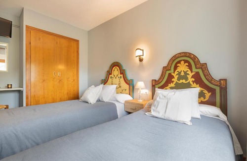 Bossost House | HostalTina