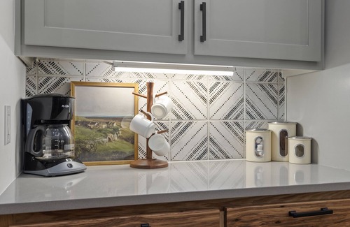 Wellborn House | Hosted by Kameron