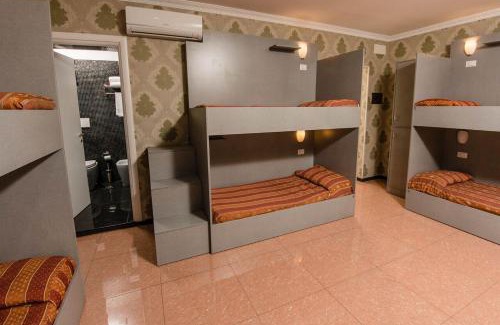 Rione XVIII Castro Pretorio Hostel | Hostel Beautiful