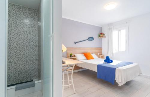 Arona House | Hostel Neon Tenerife