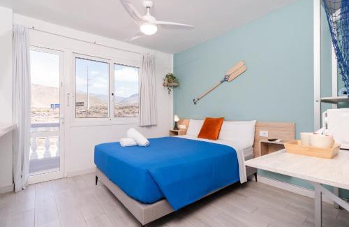 Arona House | Hostel Neon Tenerife