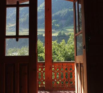 Bagvdanari Cabin | Hostel The Misty Mountains