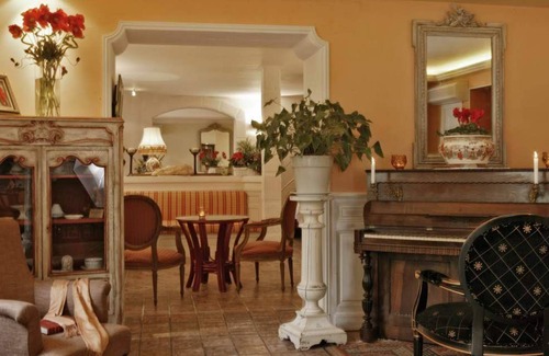 Les Eyzies Hotel | Hostellerie Du Passeur