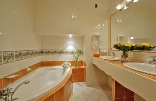 Les Eyzies Hotel | Hostellerie Du Passeur