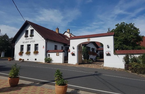 Sebecice Hotel | Hostinec Selský dvůr
