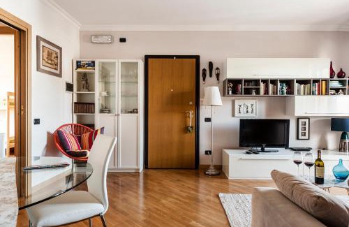 Cascina Apartment | Hostly - Family Home Strada dell'Olio - Brand new 2BR, 2 Bathrooms with AC