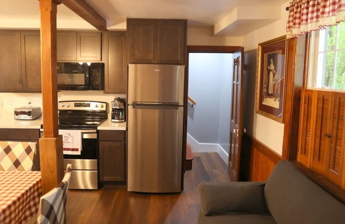 New Oxford Apartment | Hostoric Civil War Apartment