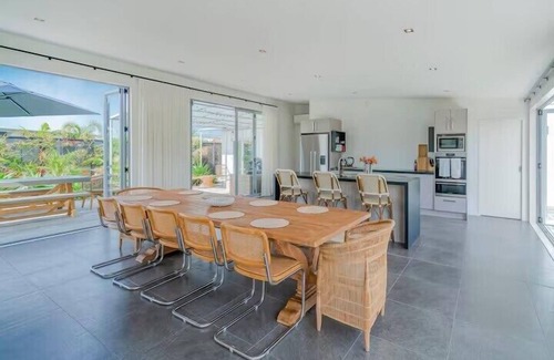 Matarangi House | Hosts on the Coast 109 Simply Divine