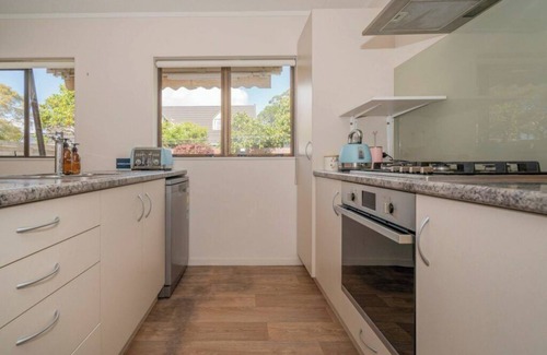 Whitianga House | Hosts on the Coast Cosy on Catherine