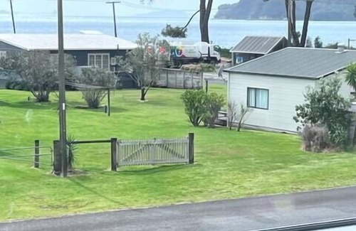 Cooks Beach House | Hosts on the Coast Reel Escape on Banks