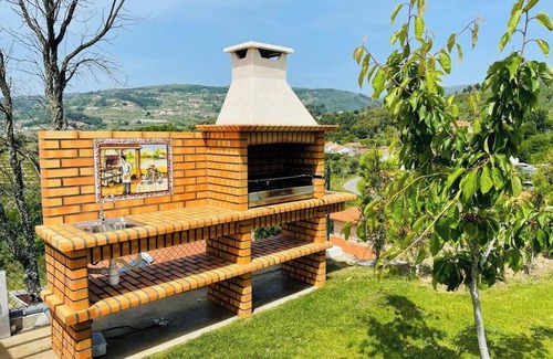 Miguas House | HostWise – Douro View Villa w/10 Suites and Pool