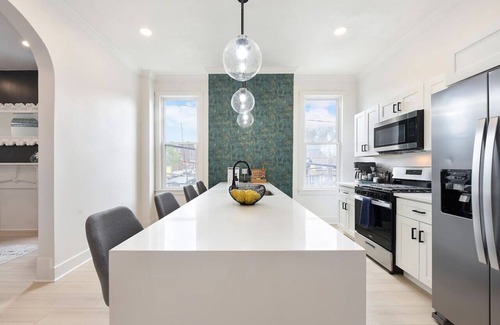 Mount Washington House | ★ HostWise Stays ★ Rooftop Views from Mt. Washington, Fire Pit, Great for Groups
