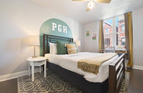 Bloomfield House | HostWise Stays - The Edmond - Bloomfield Apartment in a great location!