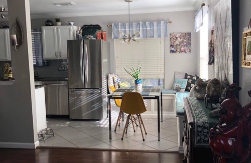 East Cesar Chavez House | HOT E. DT House - Walk 2 Rainey St & Lady Bird Lake