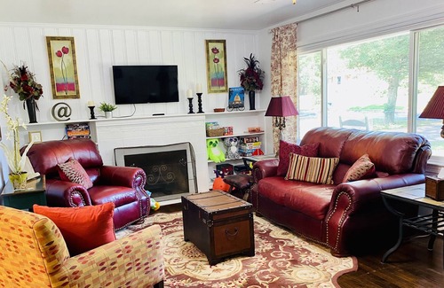 Mount Vernon House | Hot Summer Savings! Alexandria-Mt Vernon-Ft Belvoir-Old Town-DC Getaway