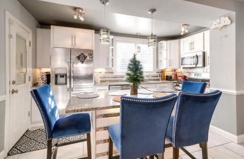 Washington House | Hot Tub and Rooftop Game Room Unique Home in DC