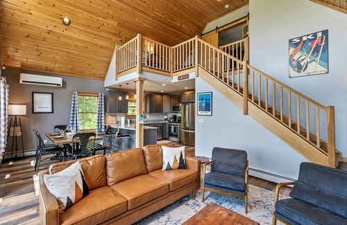Bryant Pond House | Hot Tub | Breathtaking Views and Dog Friendly