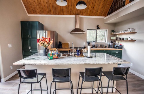 Los Ranchitos Estates Ski Chalet | Hot Tub + Fire Pit - Games + Loft - 20min to Durango-Silverton Train