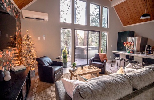 Los Ranchitos Estates Ski Chalet | Hot Tub + Fire Pit - Games + Loft - 20min to Durango-Silverton Train