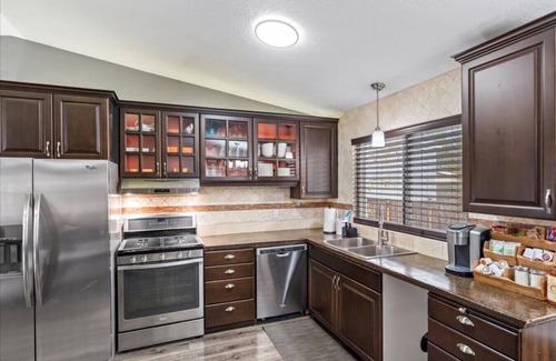 West Valley City House | Hot Tub Gameroom Great Location Sparkling Clean